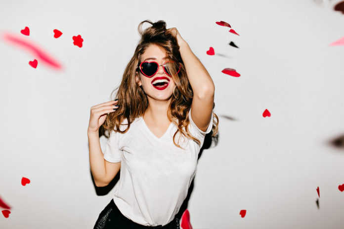 6-Festive-Hairstyles-You-Can-Try-This-Season