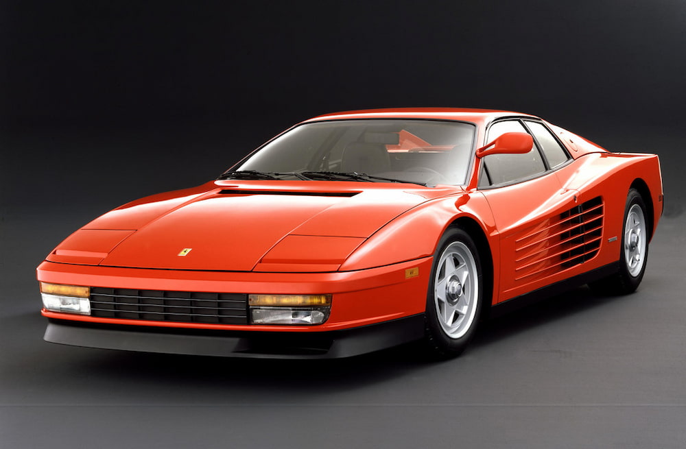 Ferrari Testarossa 1984 side view