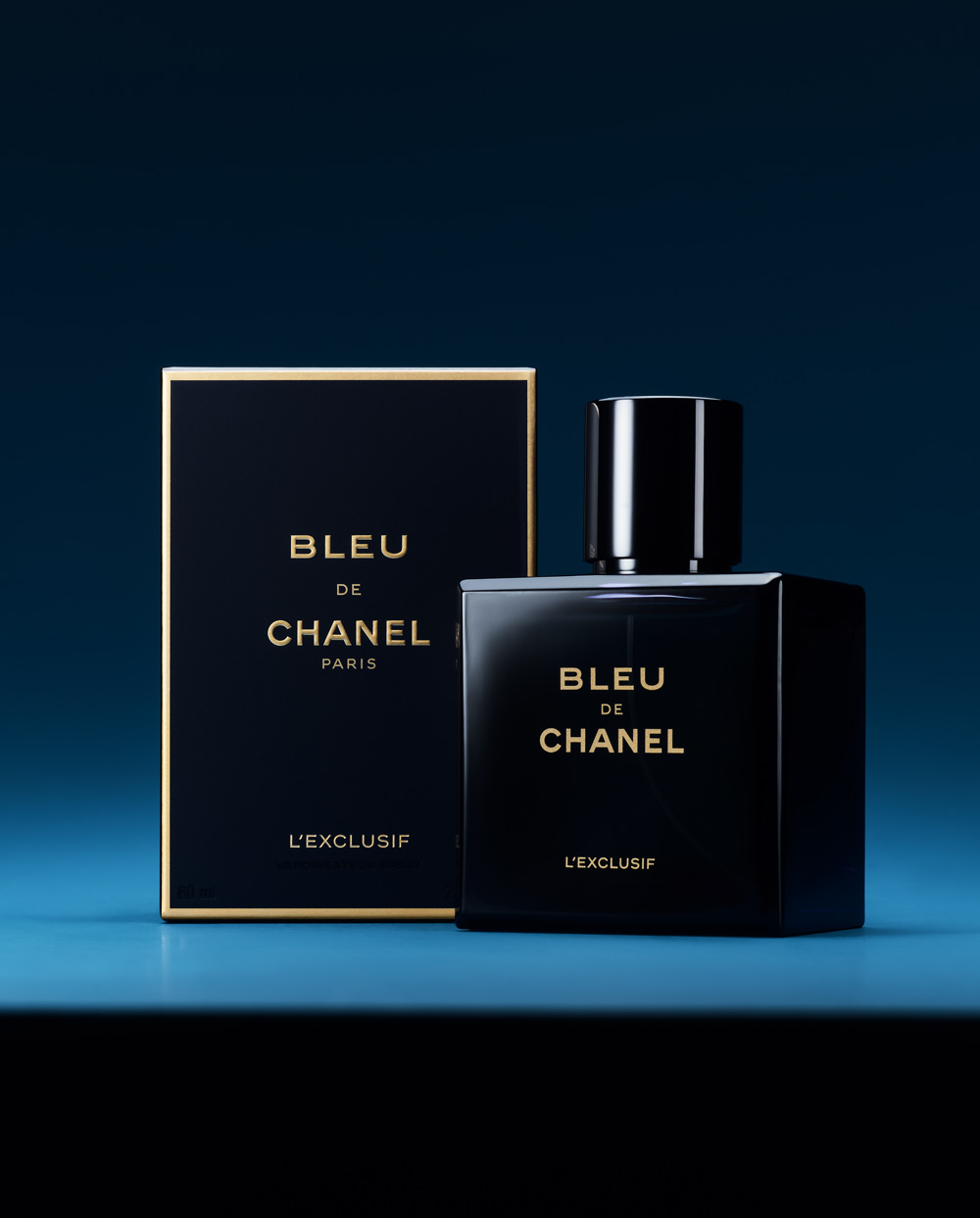 Interview avec Sylvie Legastelois, Directrice de la Création Packaging & de l'Identité Graphique des Parfums/Beauté CHANEL. 1 BLEU DE CHANEL L'EXCLUSIF Sylvie Legastelois