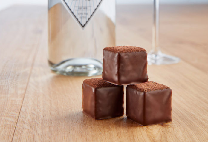 Braendli-Grappa-Wurfel-zoom