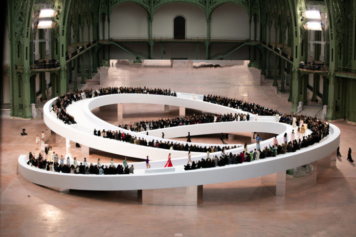 CHANEL-Sprint-Summer-2025-haute-couture-reviews