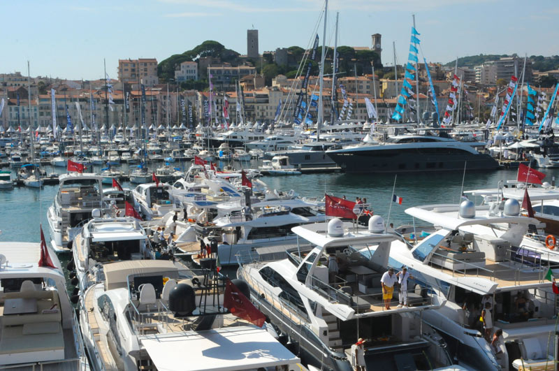cannes-yachting-festival-jetee2
