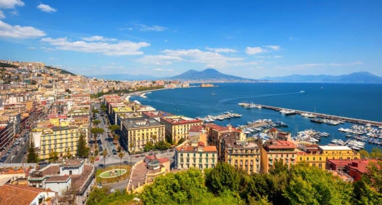 Italy-luxury-yacht-charter-Vesuvio--header-photo