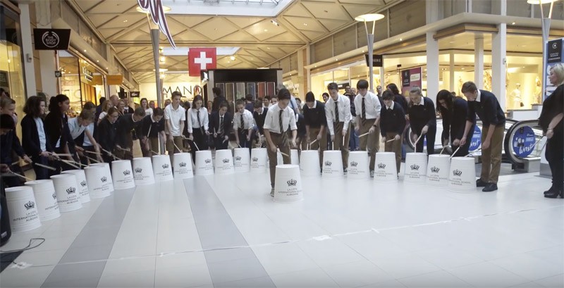 Oh vijandigheid Aardewerk Video: when Swiss Tradition meets Pop Music, by La Cote International  School | Luxury Activist