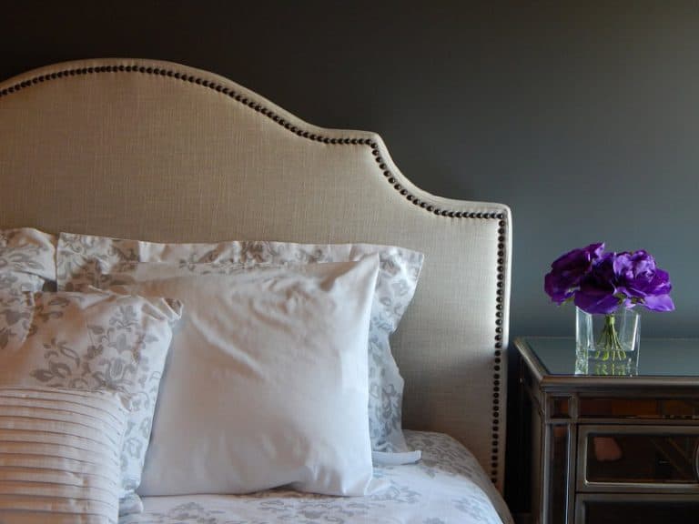 Luxury-bedroom