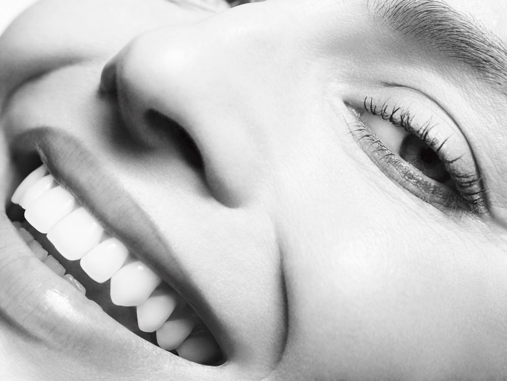 Margot-Robbie-the-new-face-of-chanel-5