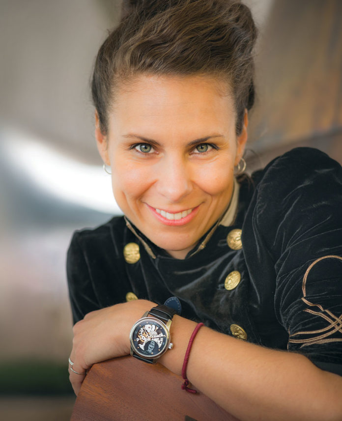 PHANEE-DE-POOL-watch-CLAUDE-MEYLAN-collaboration