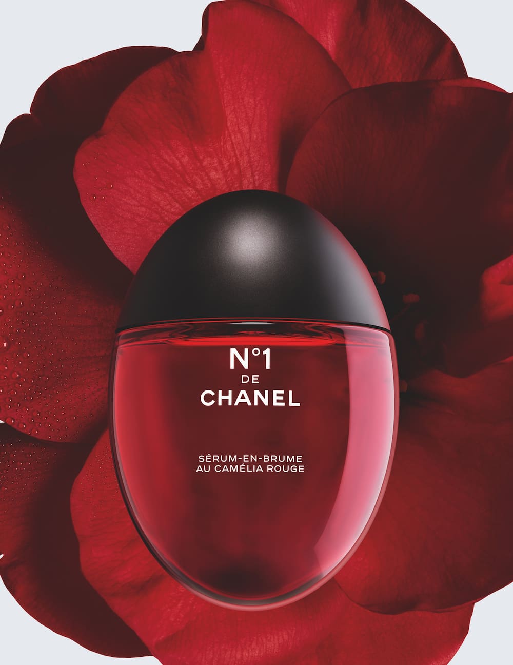 Summer in Radiance: CHANEL Beauty Must-Haves for a Perfect Holiday Glow 4 CHANEL Beauty Must-Haves: N°1 de CHANEL Serum-in-Mist 2