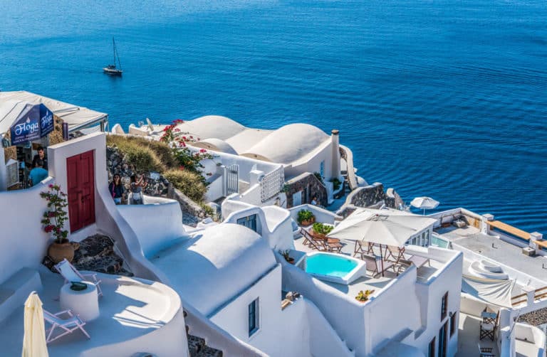 Santorini-travel-luxury-guide