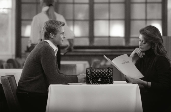 The-CHANEL-iconic-handbag-campaign_photo-Inez-&-Vinoodh