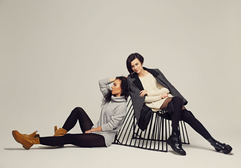 How Modern Fashion Trends Impact Our Self-Reflection