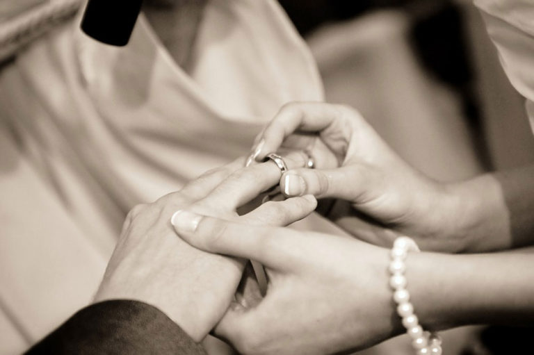 Tungsten-wedding-rings-resize