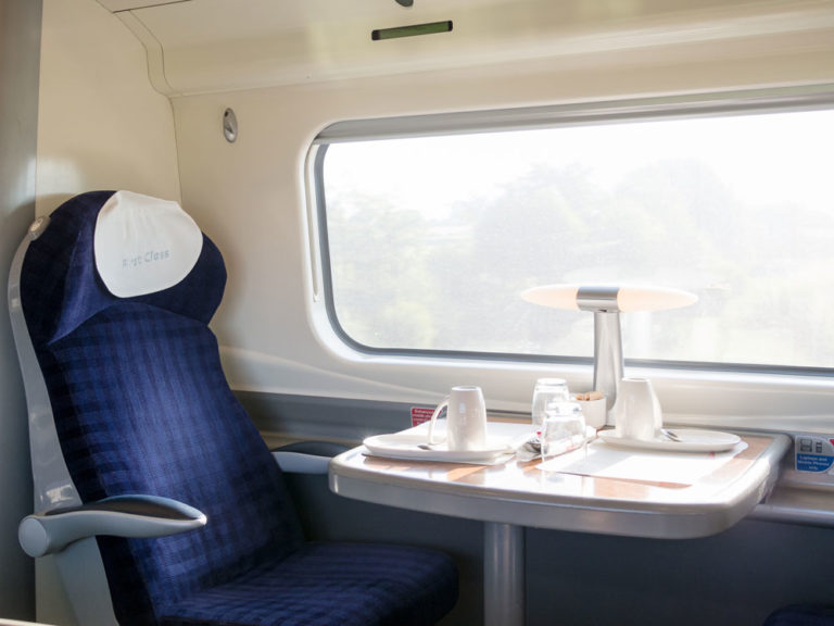 Visit-Australia-by-train
