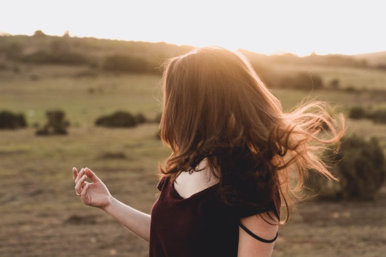 Unraveling the Secret to Luxurious Hair: Detailed Review of Shampoo
