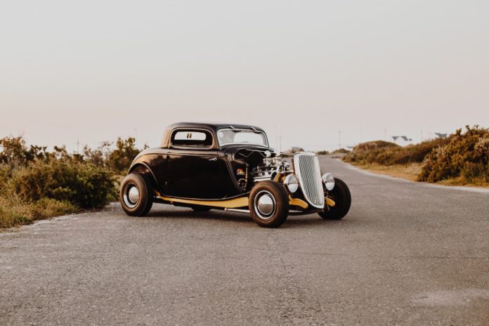 vintage-cars-authentic-parts