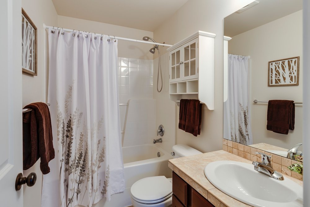 Bathroom Accessories List: Upgrade Your Space 2 bathroom-accessories-guide