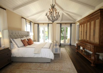 luxury-bedroom