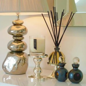 natural-home-fragrance-perfumed-candle-reed-diffuser