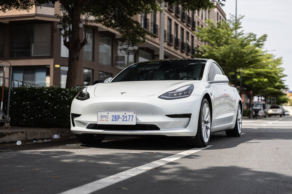7 Tips on How to Keep Your Tesla Always Looking New 1 tesla-cars-guide