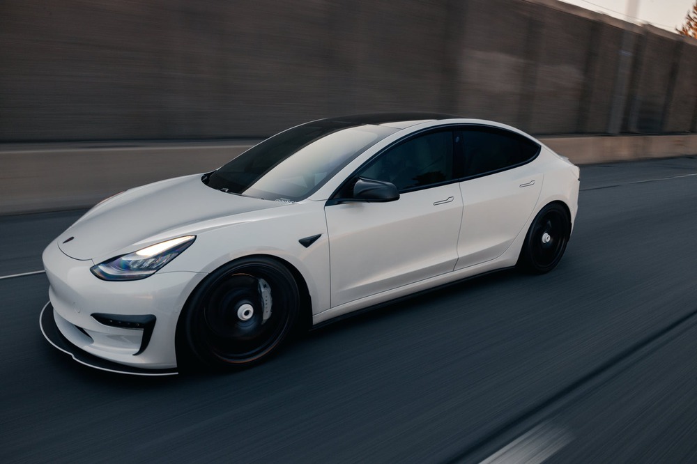 tesla-cars-luxury-review