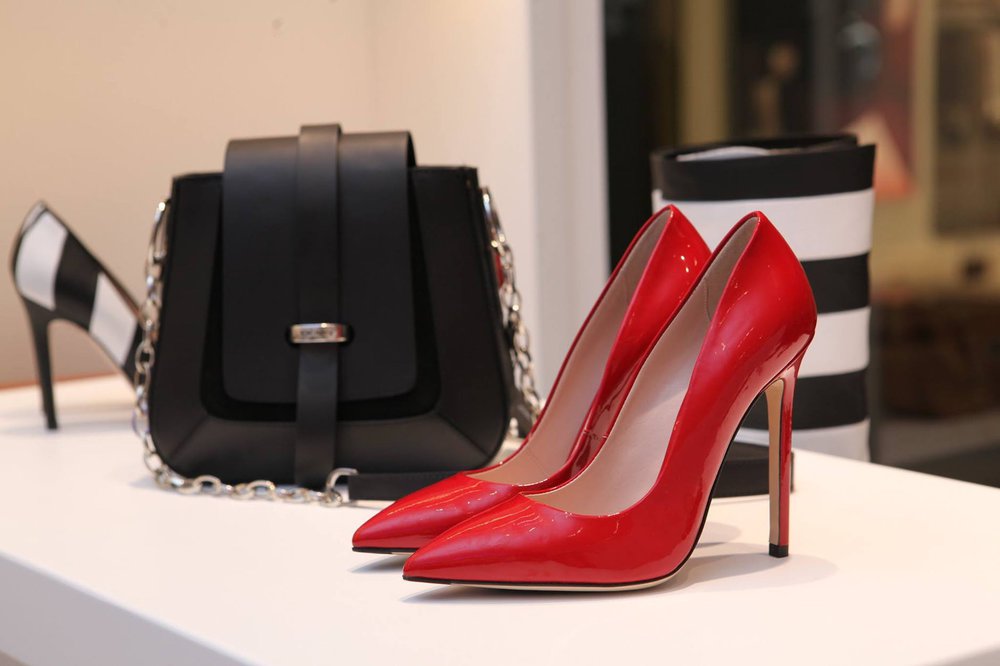 crypto-luxury-shopping