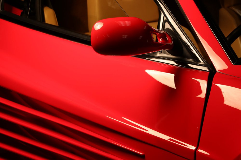 Ferrari-Testarossa-sideview-front
