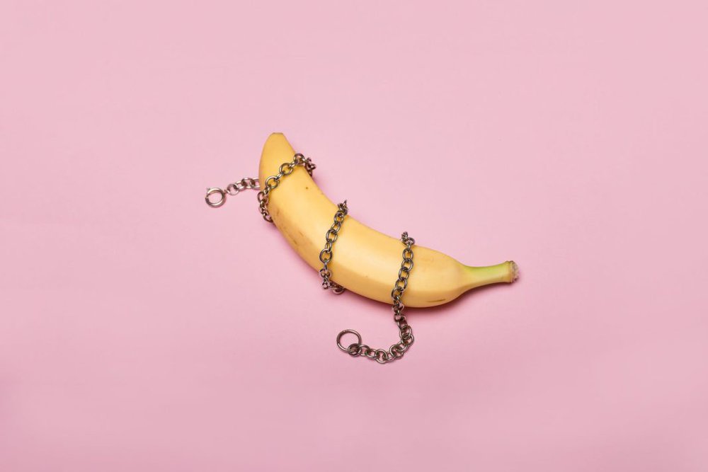 chain wrapped on a banana