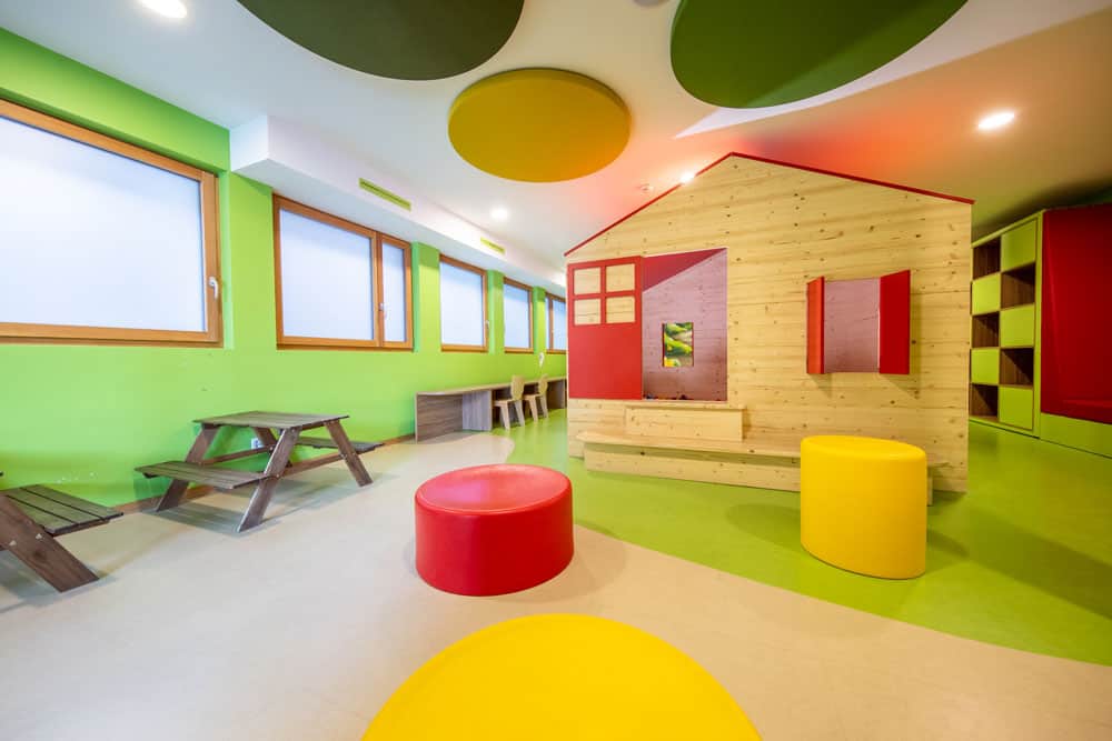 swiss peak-resorts-children