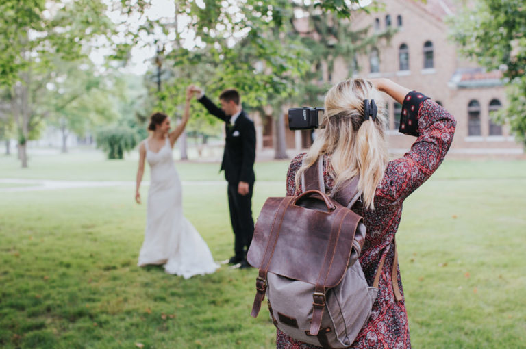 6 Things to Have in Mind When Hiring a Wedding Photographer 6 Things to Have in Mind When Hiring a Wedding Photographer